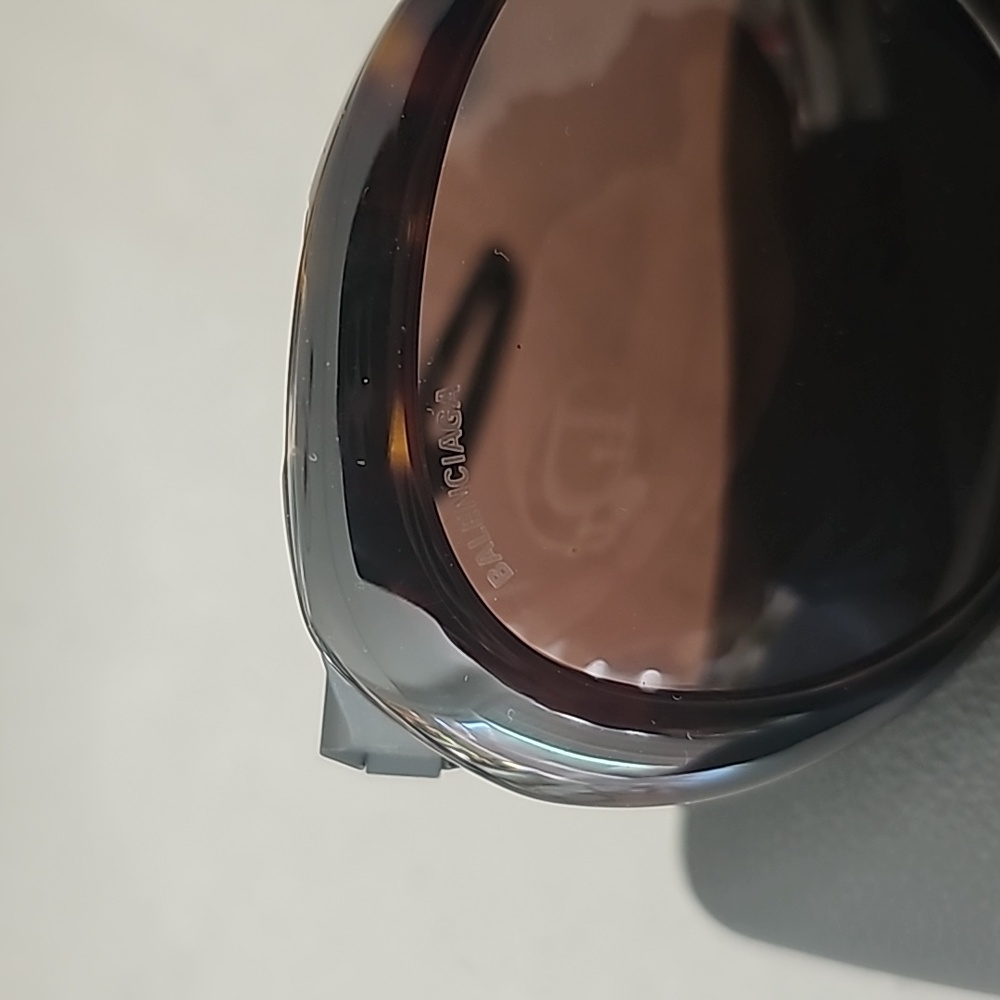 Balenciaga Sunglasses - Picture 6 of 11